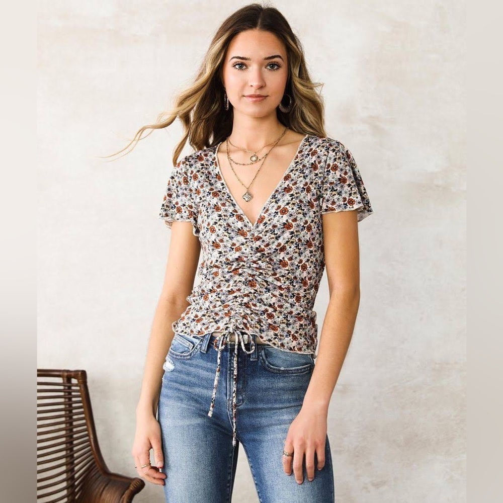 NWT Willow + Root Floral Cinch Tie Top - size (M)